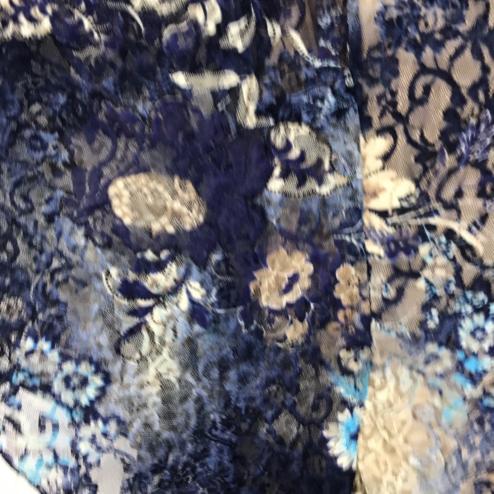 Black Halo Blue Sheer Top Size M? - Picture 5 of 7